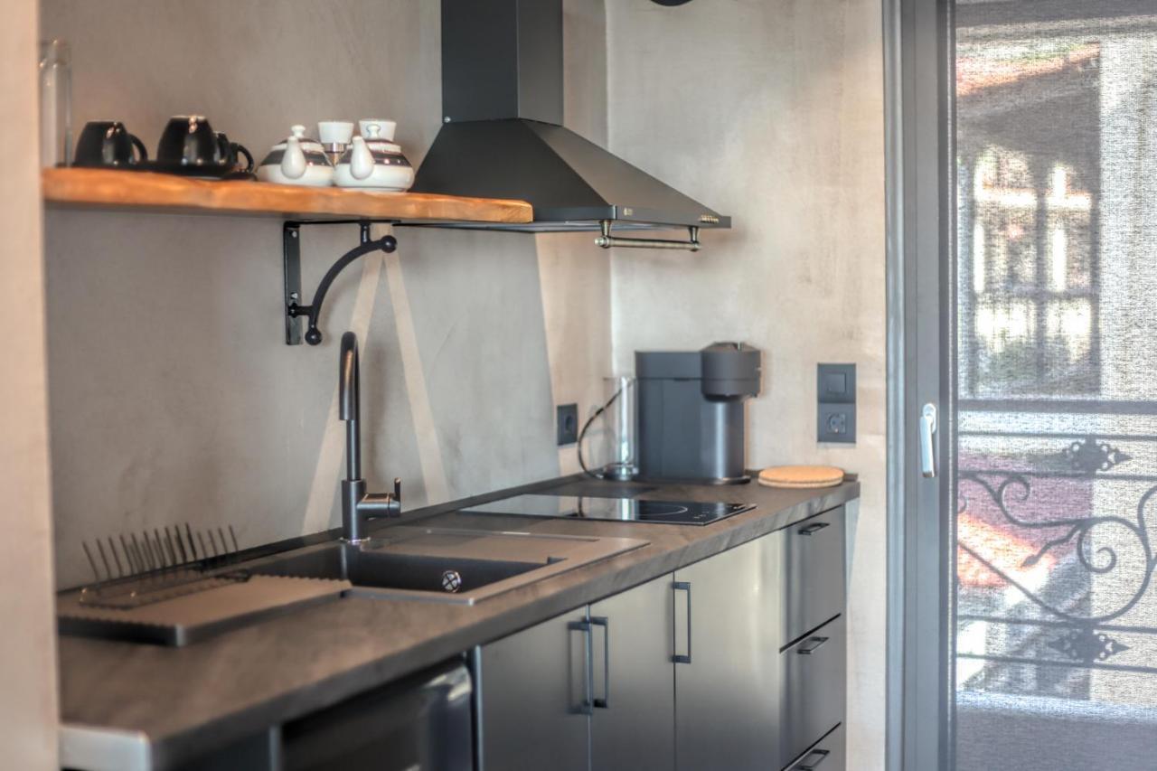 Meteora Heaven And Earth Premium Suites - Adults Friendly كالامباكا المظهر الخارجي الصورة