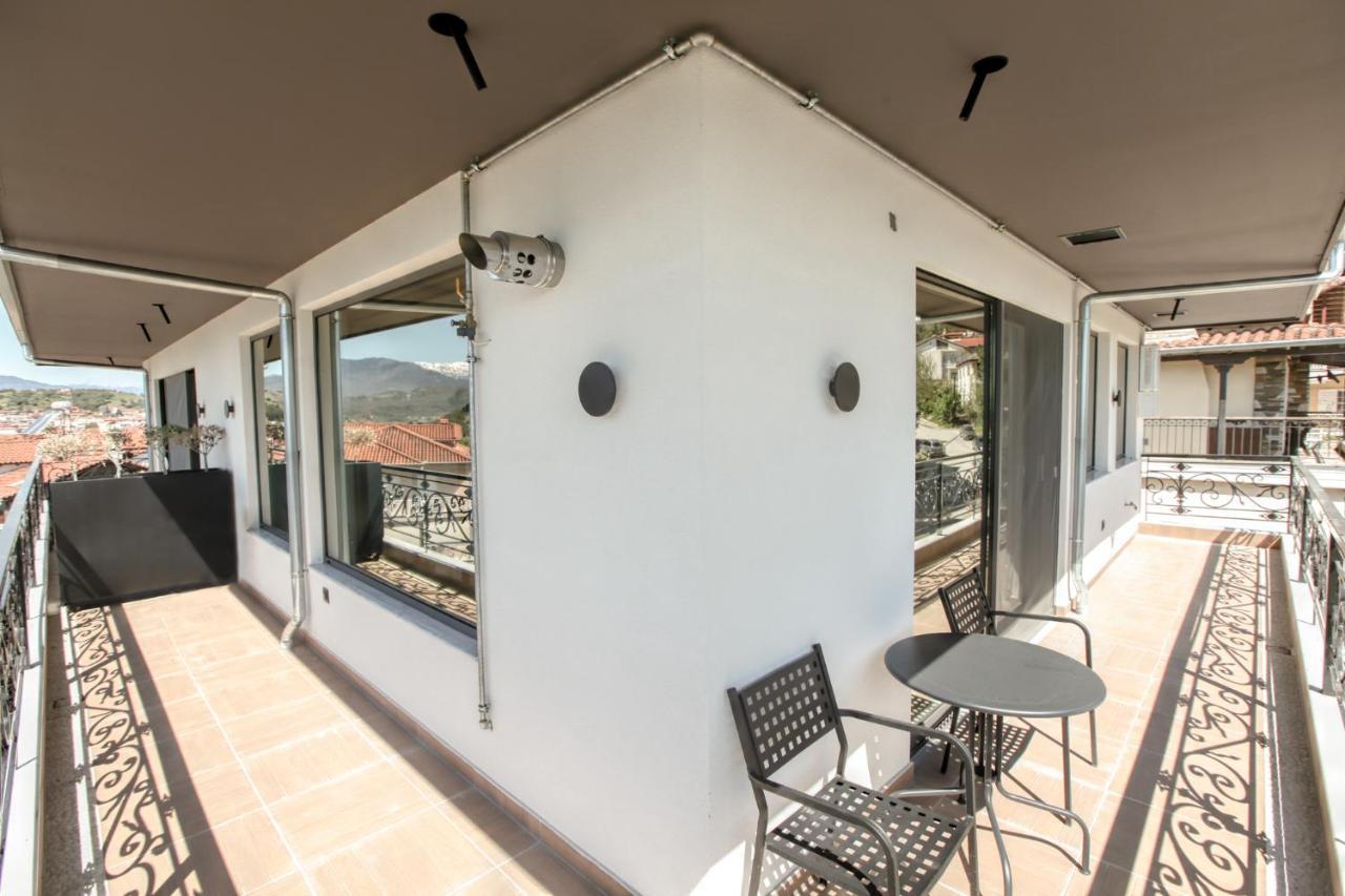 Meteora Heaven And Earth Premium Suites - Adults Friendly كالامباكا المظهر الخارجي الصورة