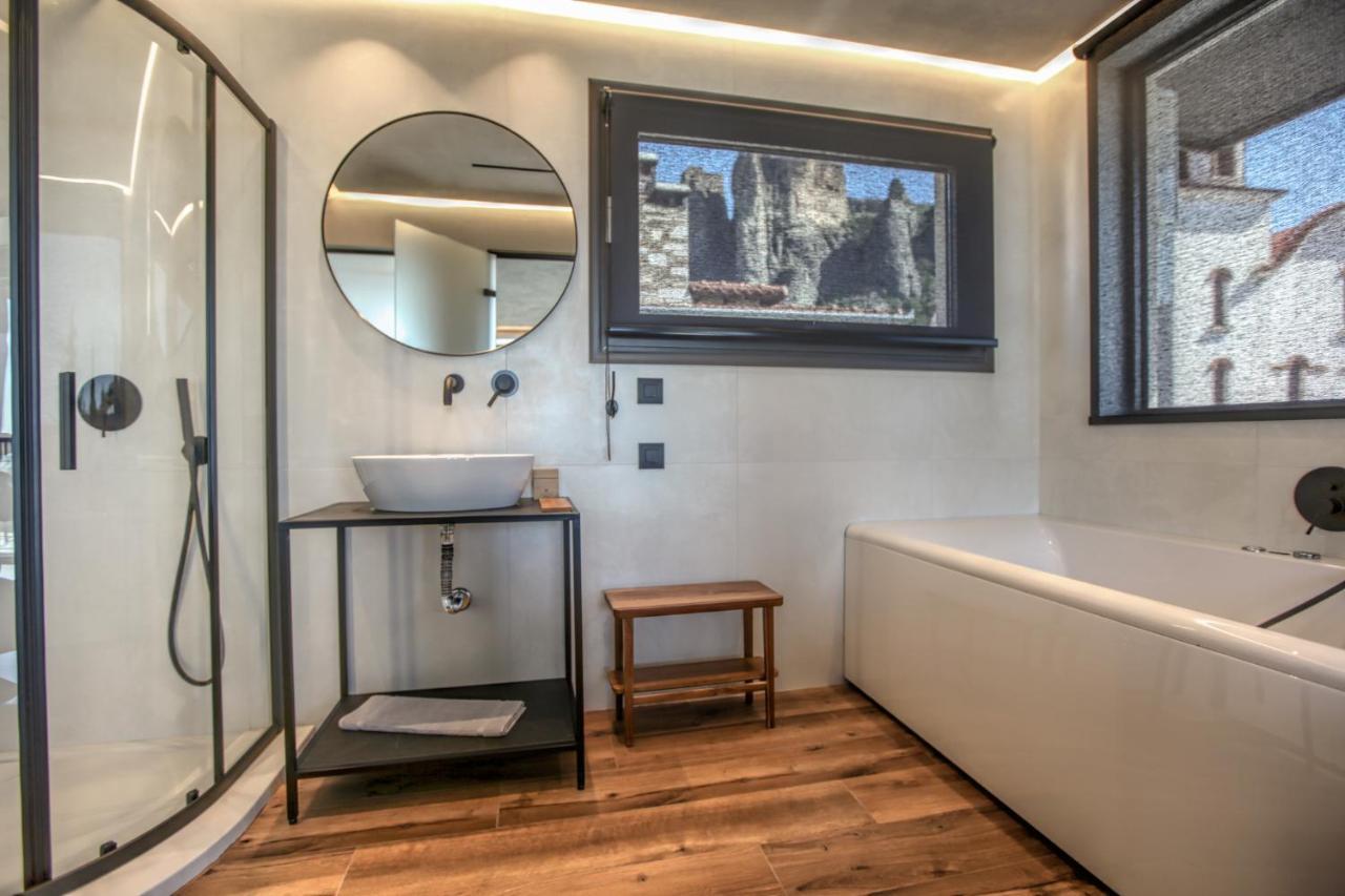 Meteora Heaven And Earth Premium Suites - Adults Friendly كالامباكا المظهر الخارجي الصورة